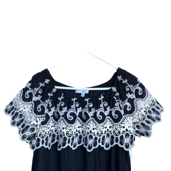 Fever Black Embroidered Ruffle off the Shoulder Dress Size Small Boho - Picture 4 of 15